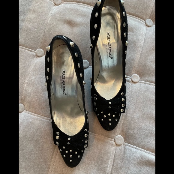 Dolce & Gabbana Shoes - Vintage Dolce & Gabbana suede heels